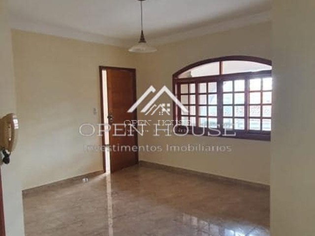 #8 - Casa para Venda em Botucatu - SP - 3