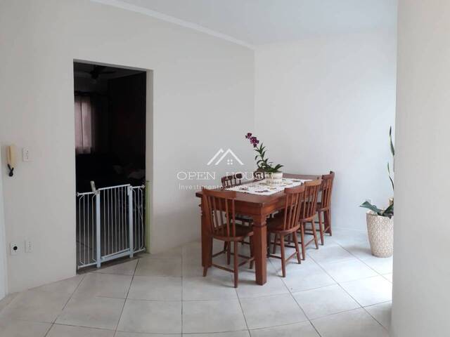 #182 - Casa para Venda em Botucatu - SP - 2