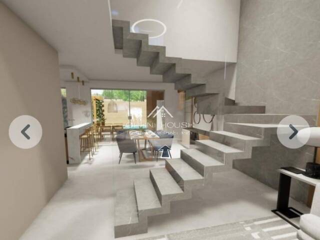 #317 - Casa para Venda em Botucatu - SP - 2