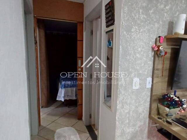 #556 - Casa para Venda em Botucatu - SP - 2