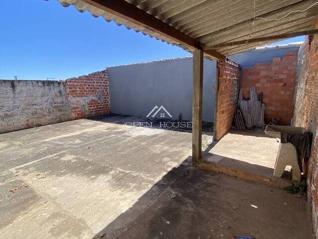#652 - Casa para Venda em Botucatu - SP - 2