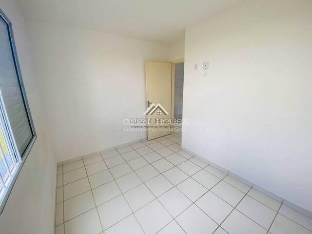 #698 - Apartamento para Locação em Botucatu - SP - 2
