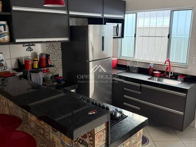 #731 - Casa para Venda em Botucatu - SP - 2