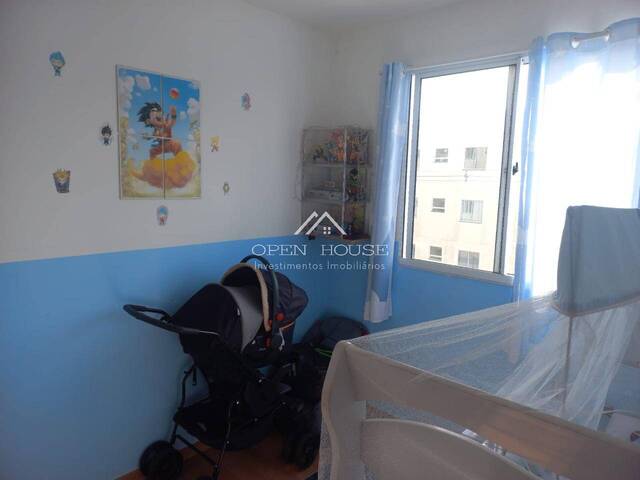 #735 - Apartamento para Venda em Botucatu - SP - 2