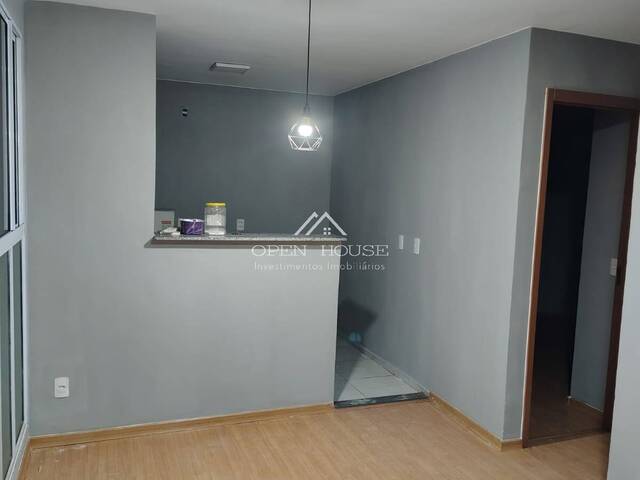 #741 - Apartamento para Venda em Botucatu - SP - 2