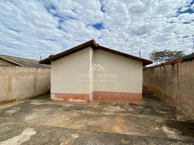 Casa para Venda em Botucatu - 5