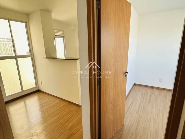 #758 - Apartamento para Venda em Botucatu - SP - 2