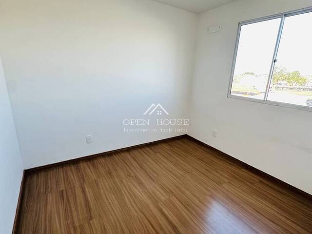 #733 - Apartamento para Venda em Botucatu - SP - 2