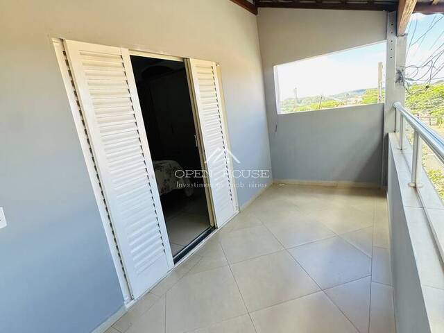 #765 - Sobrado para Venda em Botucatu - SP - 2