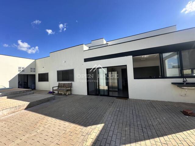 #796 - Casa para Venda em Botucatu - SP - 1